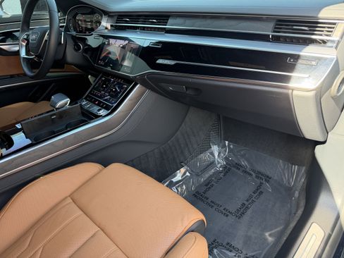 Used 2024 Audi A8 L 3.0T image 12