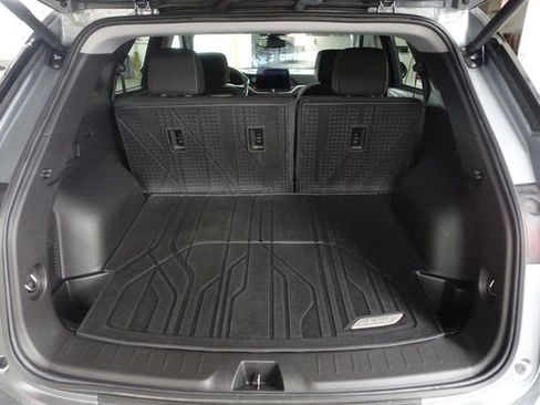 Used 2024 Chevrolet Blazer LT w/ Convenience Package FWD image 21