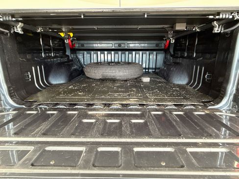 Used 2019 Chevrolet Colorado LT RWD image 25