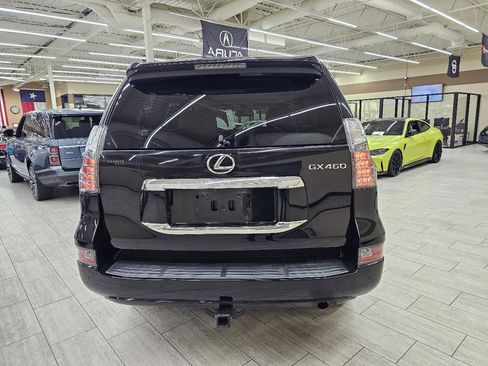 Used 2017 Lexus GX 460 image 8