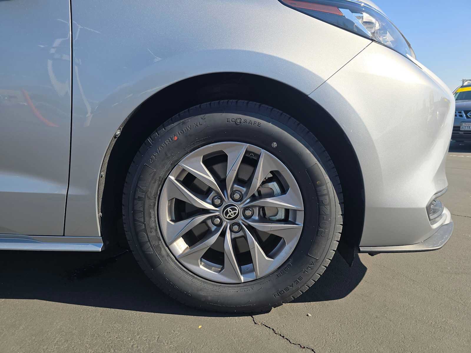 Certified 2022 Toyota Sienna LE FWD image 9