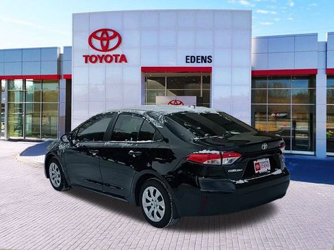 Used 2025 Toyota Corolla LE image 5