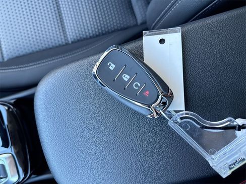 New 2026 Chevrolet Trax LT image 36