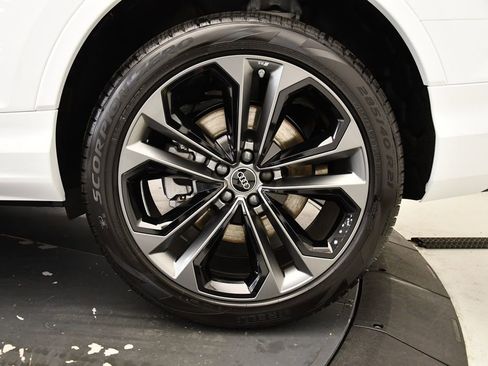 Used 2025 Audi Q7 3.0T Premium Plus w/ Premium Plus Package image 14