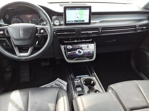 Used 2022 Lincoln Corsair AWD w/ Premium Package image 10