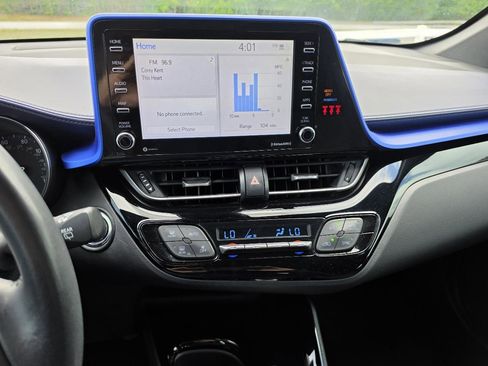 Used 2021 Toyota C-HR XLE FWD image 12