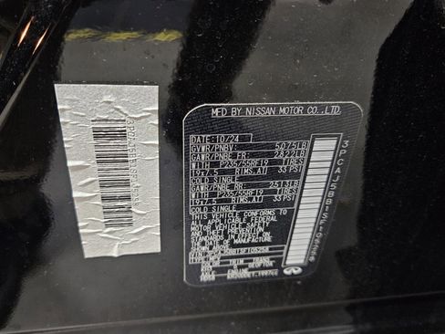 Certified 2025 INFINITI QX50 Luxe w/ Accent Package image 33