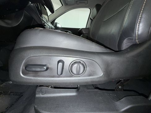 Used 2020 Chevrolet Traverse Premier AWD/4WD image 14