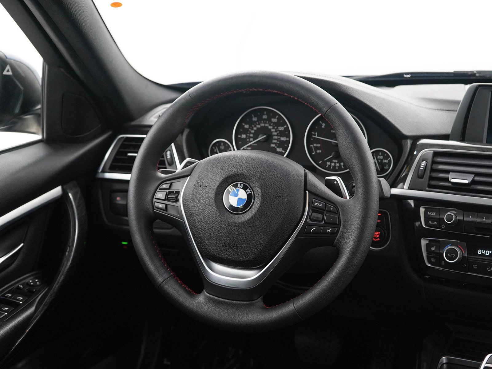 Used 2018 BMW 330i xDrive Sedan AWD/4WD image 14