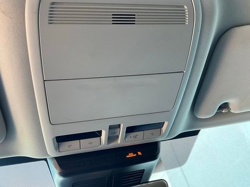 Used 2025 MAZDA CX-70 3.3 Turbo w/ Preferred Package image 32