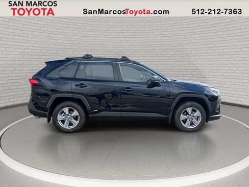 Used 2025 Toyota RAV4 LE image 4