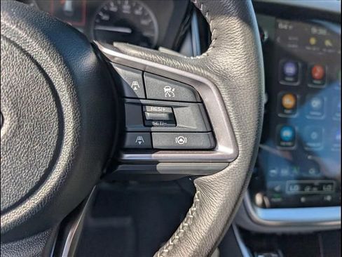 Used 2025 Subaru Outback Premium AWD/4WD image 8