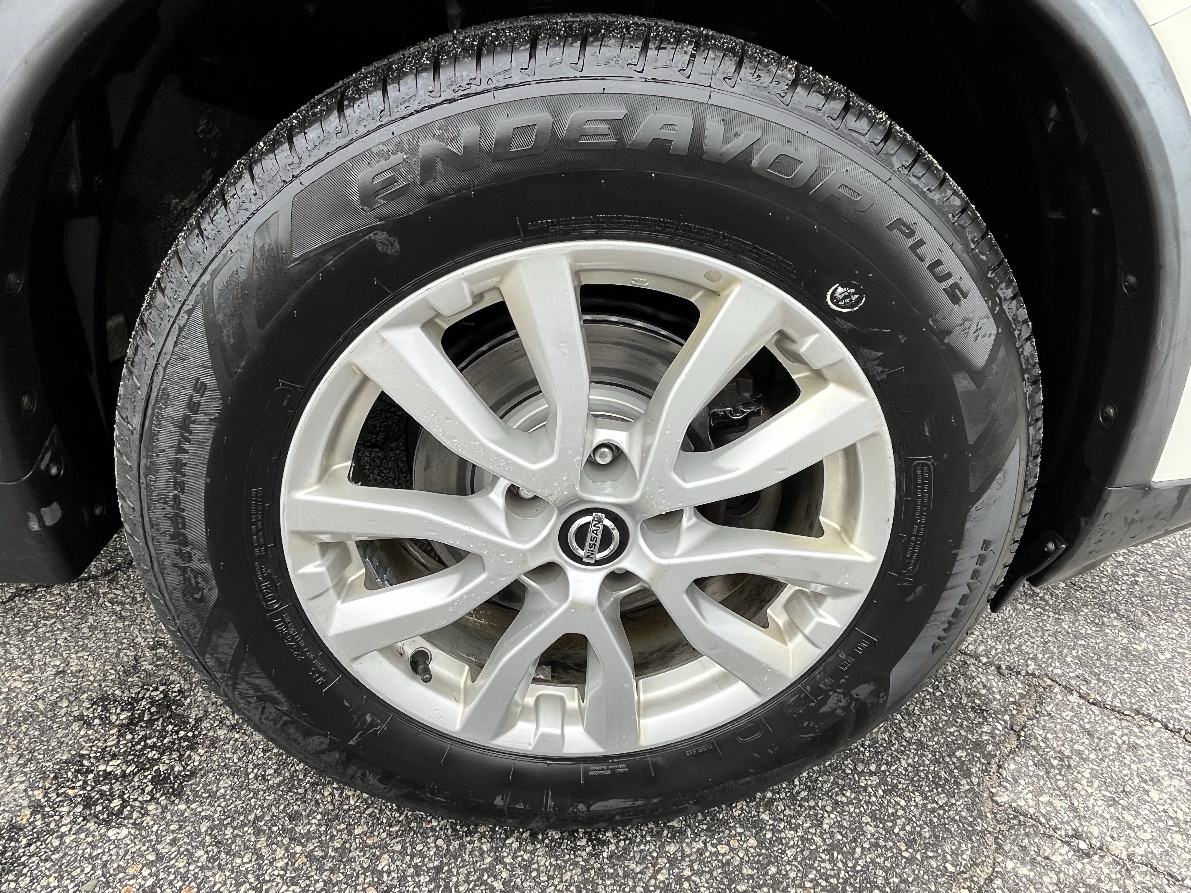 Used 2019 Nissan Rogue SV AWD/4WD image 11