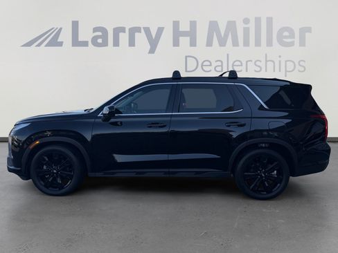 Used 2025 Hyundai Palisade XRT FWD image 2