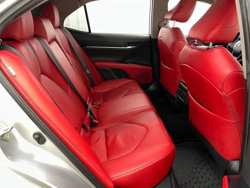 Used 2019 Toyota Camry XSE image 41