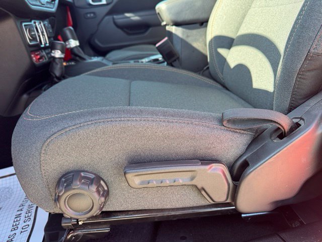 Used 2024 Jeep Gladiator Sport AWD/4WD image 10
