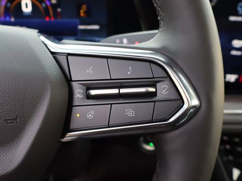 Used 2025 Chevrolet Suburban Z71 w/ Z71 Off-Road Package image 21