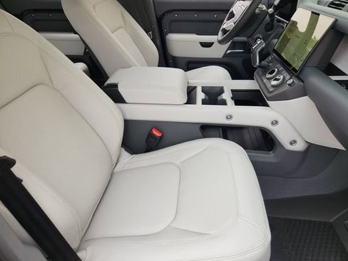 New 2026 Land Rover Defender 110 S image 10
