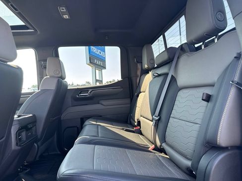 Used 2024 Chevrolet Silverado 1500 ZR2 w/ Technology Package AWD/4WD image 19