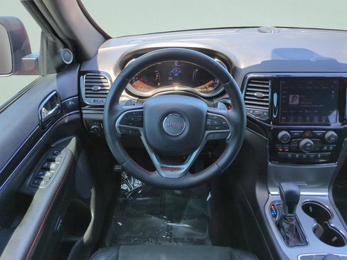 Used 2019 Jeep Grand Cherokee Trailhawk AWD/4WD image 13