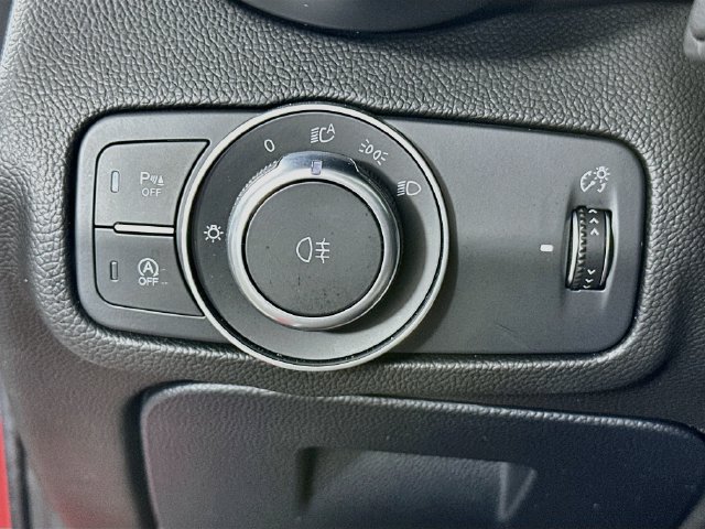 Used 2023 Alfa Romeo Giulia Veloce AWD/4WD image 24