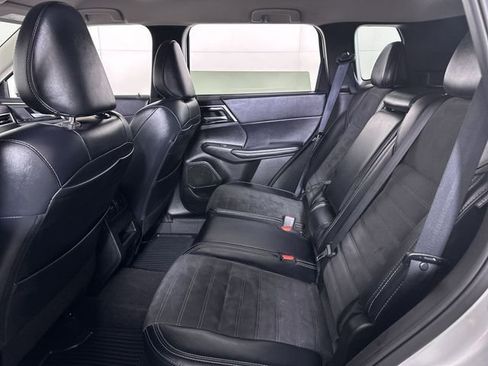 Used 2024 Mitsubishi Outlander SE image 51