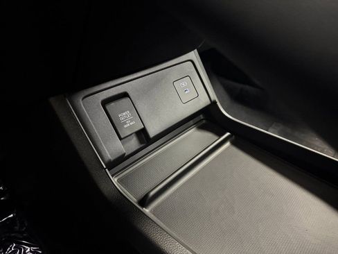 Used 2025 Acura RDX SH-AWD image 28