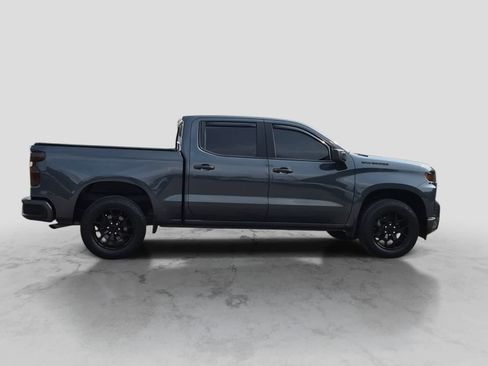Used 2020 Chevrolet Silverado 1500 Custom w/ Custom Value Package AWD/4WD image 9