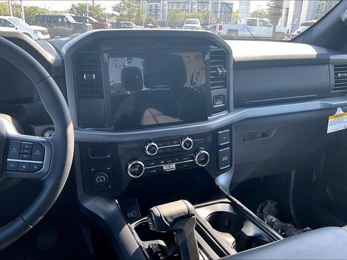 New 2026 Ford F150 XLT w/ XLT Black Appearance Package AWD/4WD image 7