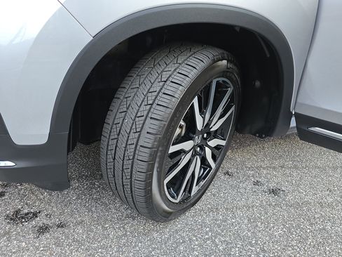 Used 2021 Honda Pilot Touring image 32