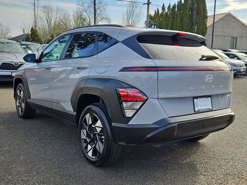 Used 2024 Hyundai Kona SEL image 3