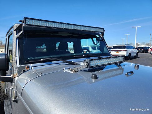 Used 2015 Jeep Wrangler Unlimited Sport image 50