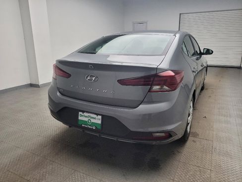 Used 2019 Hyundai Elantra SE w/ Cargo Package FWD image 7