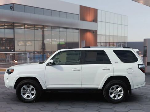 Used 2019 Toyota 4Runner SR5 Premium image 4