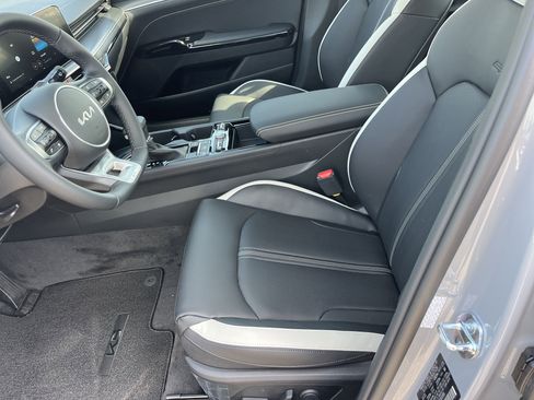 New 2025 Kia K5 GT-Line image 4