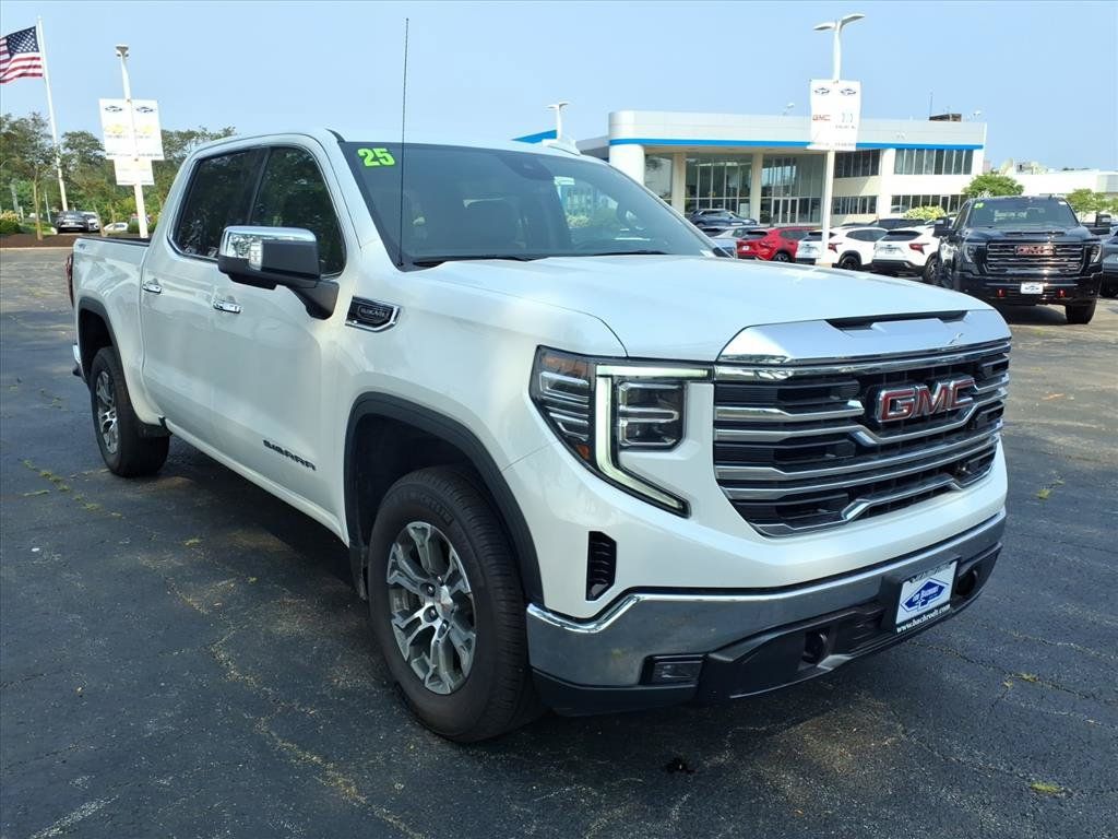 Used 2025 GMC Sierra 1500 SLT AWD/4WD image 1