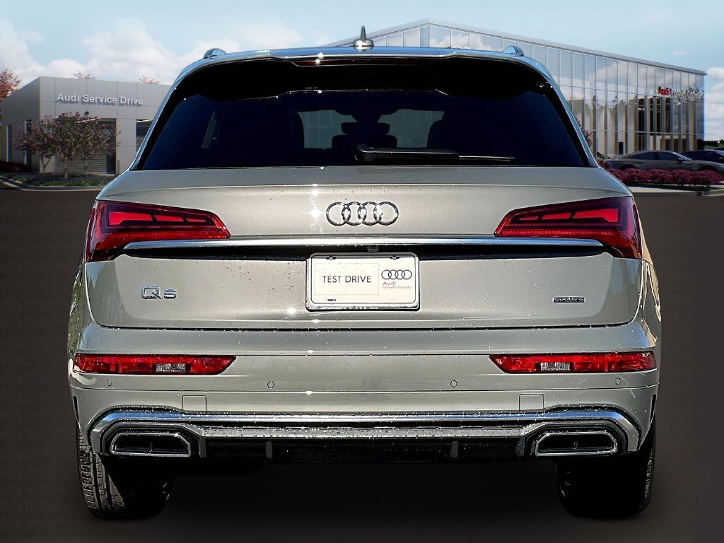 Used 2025 Audi Q5 e Premium Plus AWD/4WD image 6