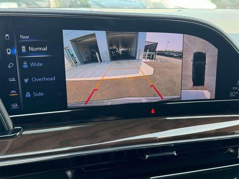 Certified 2024 Cadillac Escalade ESV Premium Luxury Platinum image 28