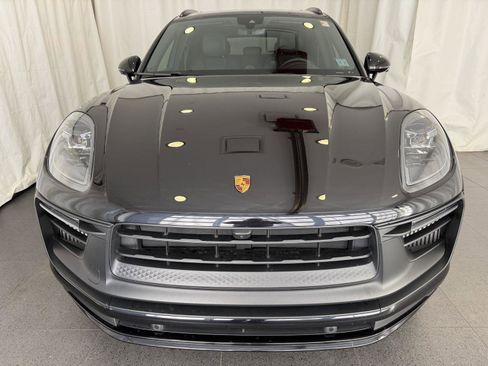 Certified 2022 Porsche Macan GTS image 6