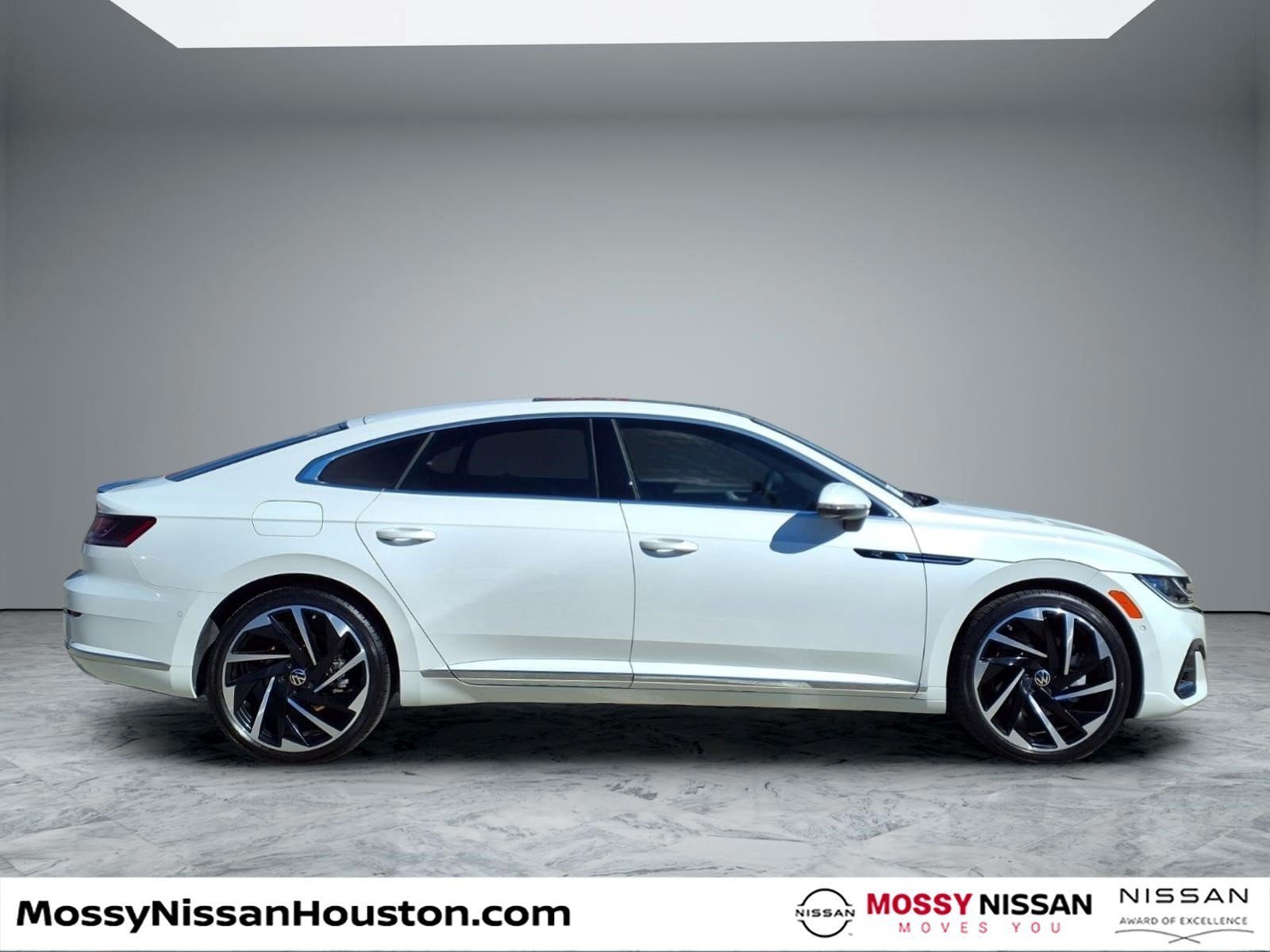Used 2023 Volkswagen Arteon SEL Premium w/ Arteon MDO Package AWD/4WD image 8