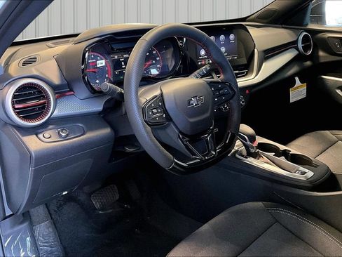 New 2026 Chevrolet Trax RS w/ Sunroof Package FWD image 3