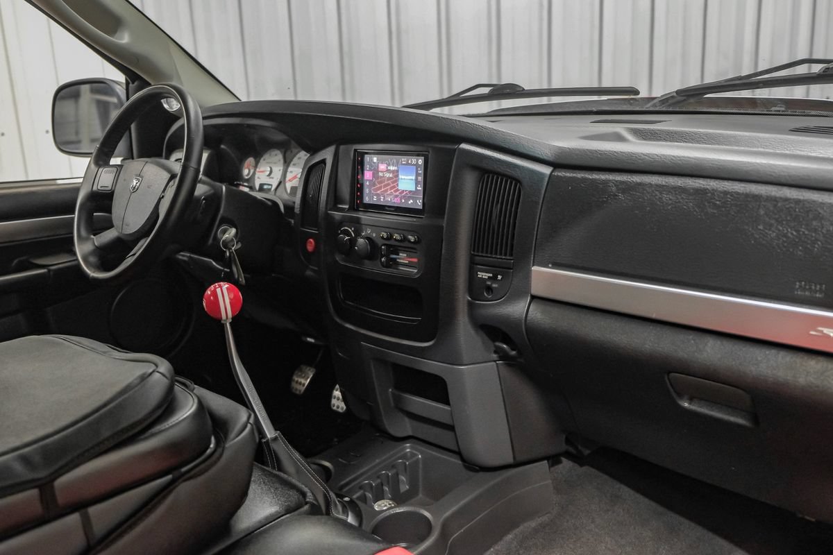 Used 2004 Dodge Ram 1500 Truck 2WD Regular Cab image 12