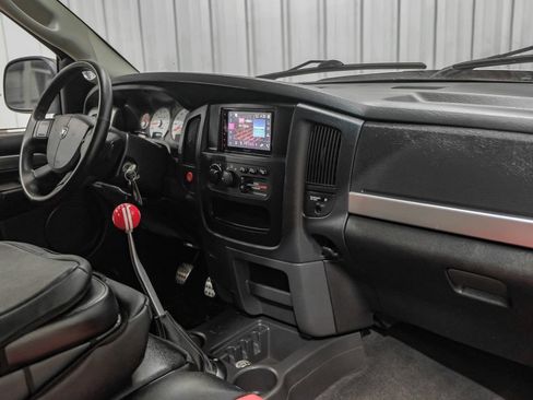 Used 2004 Dodge Ram 1500 Truck 2WD Regular Cab image 12