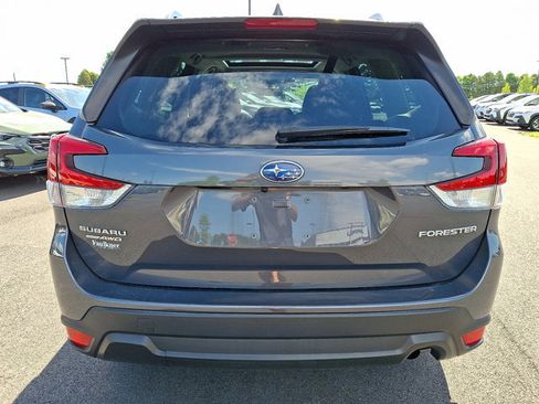 Certified 2023 Subaru Forester Premium AWD/4WD image 6
