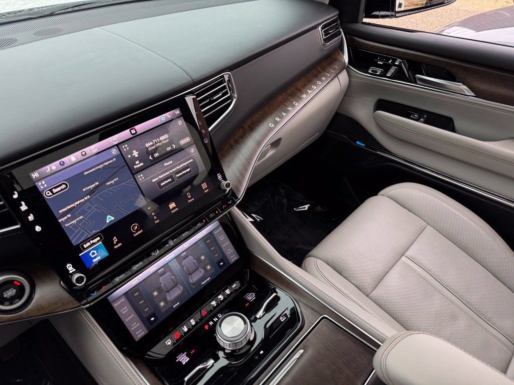 Used 2023 Jeep Grand Wagoneer 4WD image 39