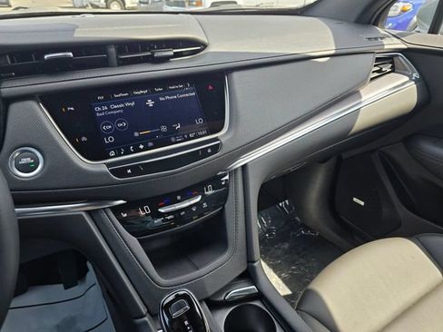 Used 2025 Cadillac XT5 Luxury AWD/4WD image 26