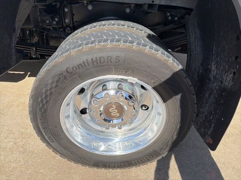 Used 2025 Ford F450 King Ranch w/ Chrome Package image 9