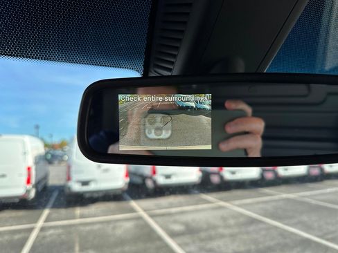 Used 2025 Mercedes-Benz Sprinter 2500 image 16