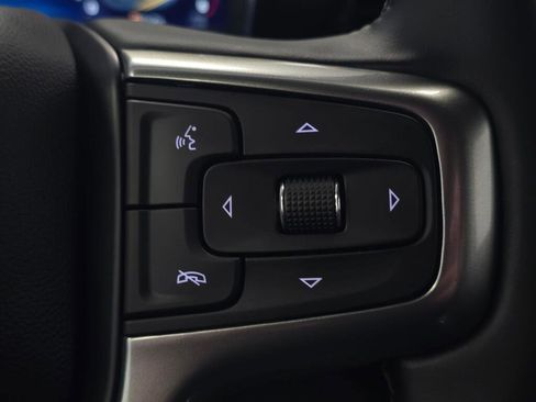 Used 2025 Chevrolet Silverado 3500 LTZ w/ LTZ Convenience Package image 45