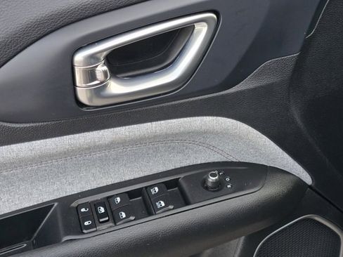 Used 2022 Jeep Compass Latitude image 33